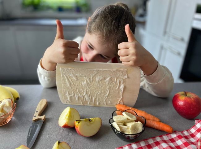 Kindermesser schneiden lernen