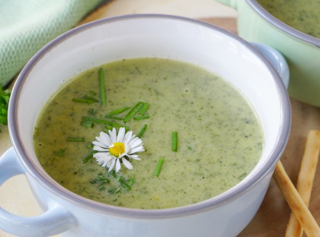 Kräutersuppe