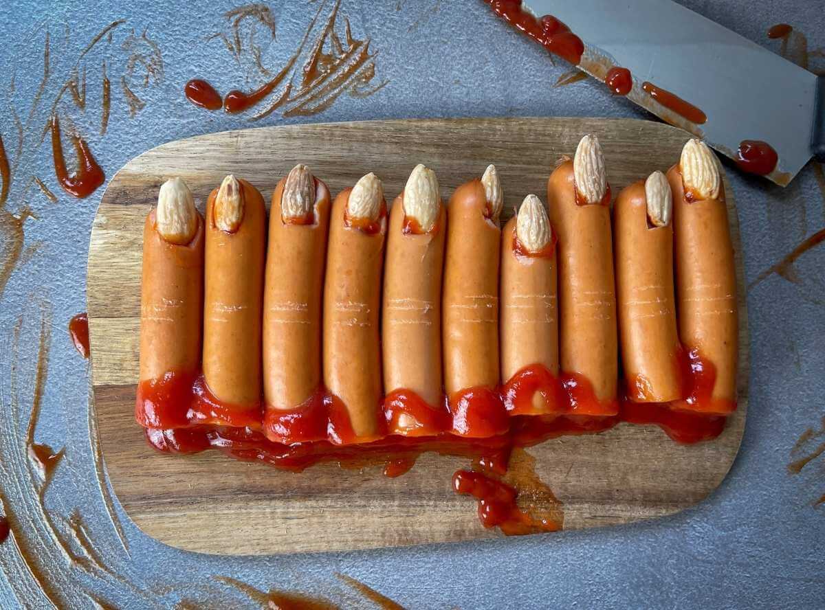 Abgehackte Finger alias Würstchen: Halloween Rezept Abgehackte Finger alias Würstchen: Halloween Rezept