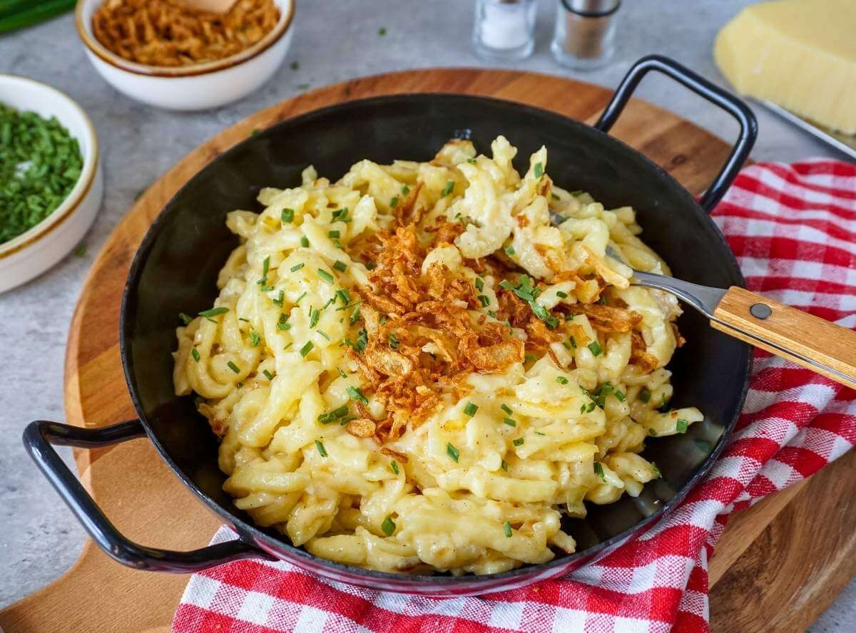9 Alpenküche Rezepte, mit denen du dir den Hüttenzauber nach Hause holst!