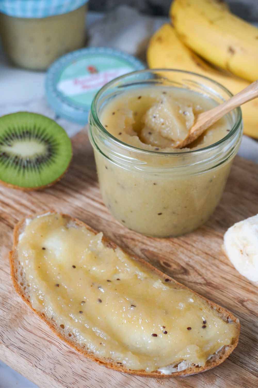 Bananen-Kiwi-Marmelade mit Apfel