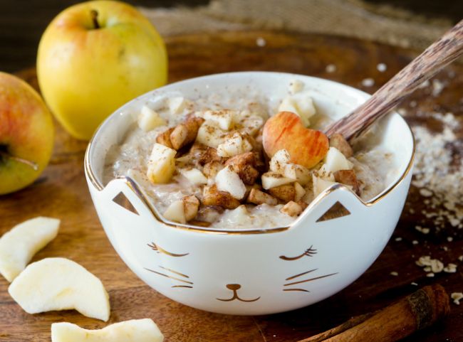 Apfel-Zimt-Porridge - gesund & lecker