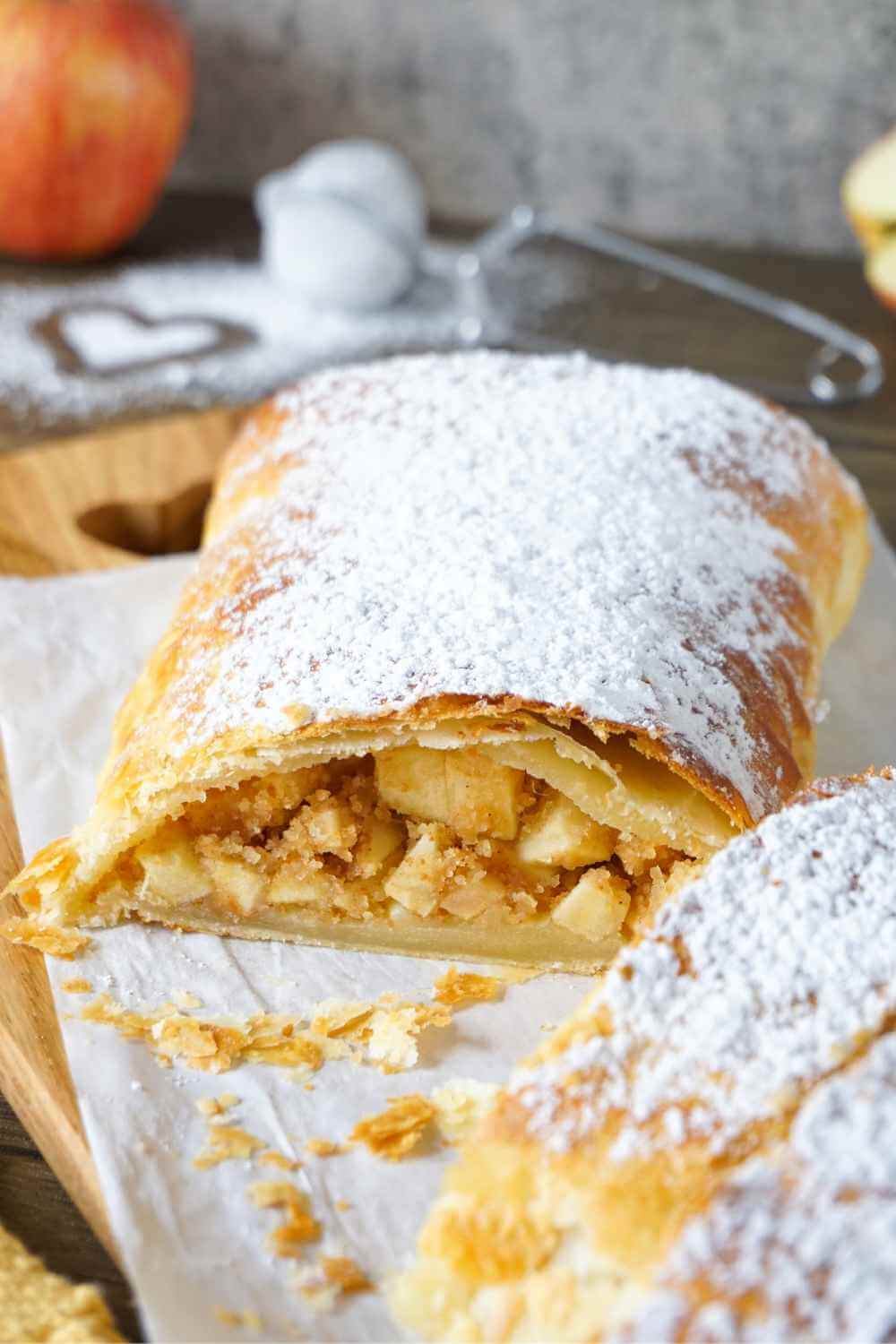 Schneller Apfelstrudel mit Blätterteig