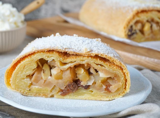 Großmutters Apfelstrudel