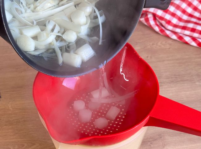 aus Spargelwasser Suppe machen