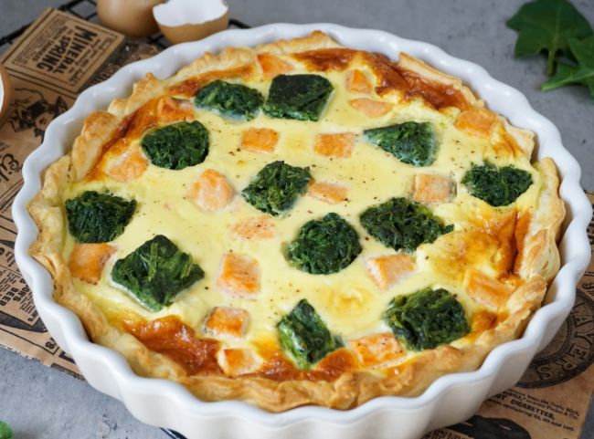 Blätterteig Quiche mit Spinat und Lachs