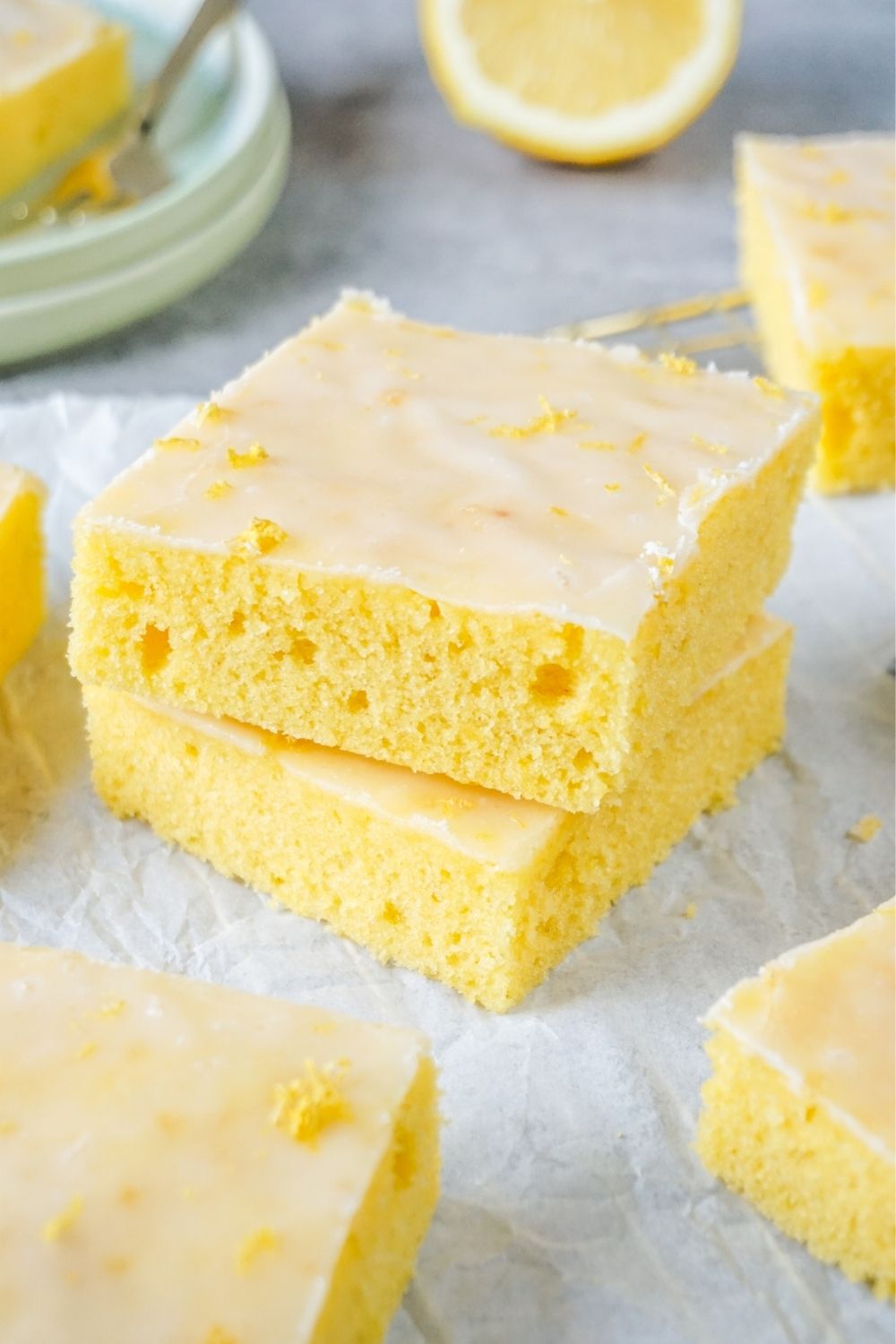 Zitronenkuchen vom Blech - Blitzschnelles Rezept Zitronenkuchen vom Blech - Blitzschnelles Rezept