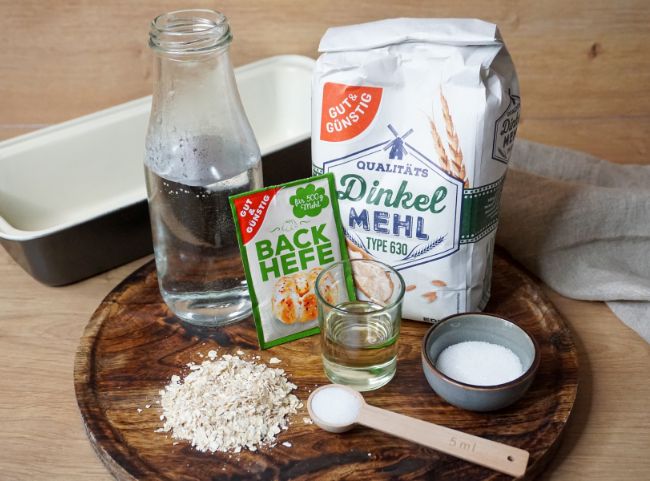 Brot backen mit wenig Zutaten