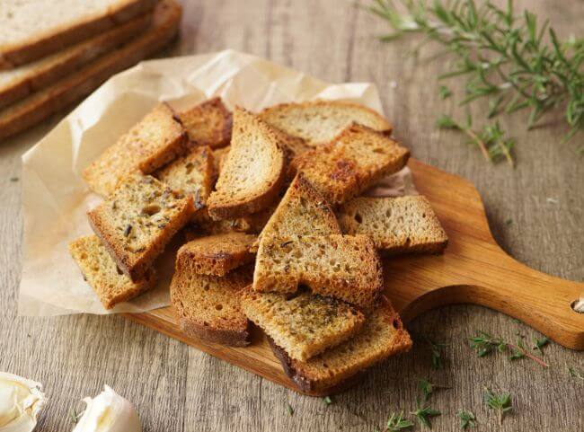 Brotchips selber machen