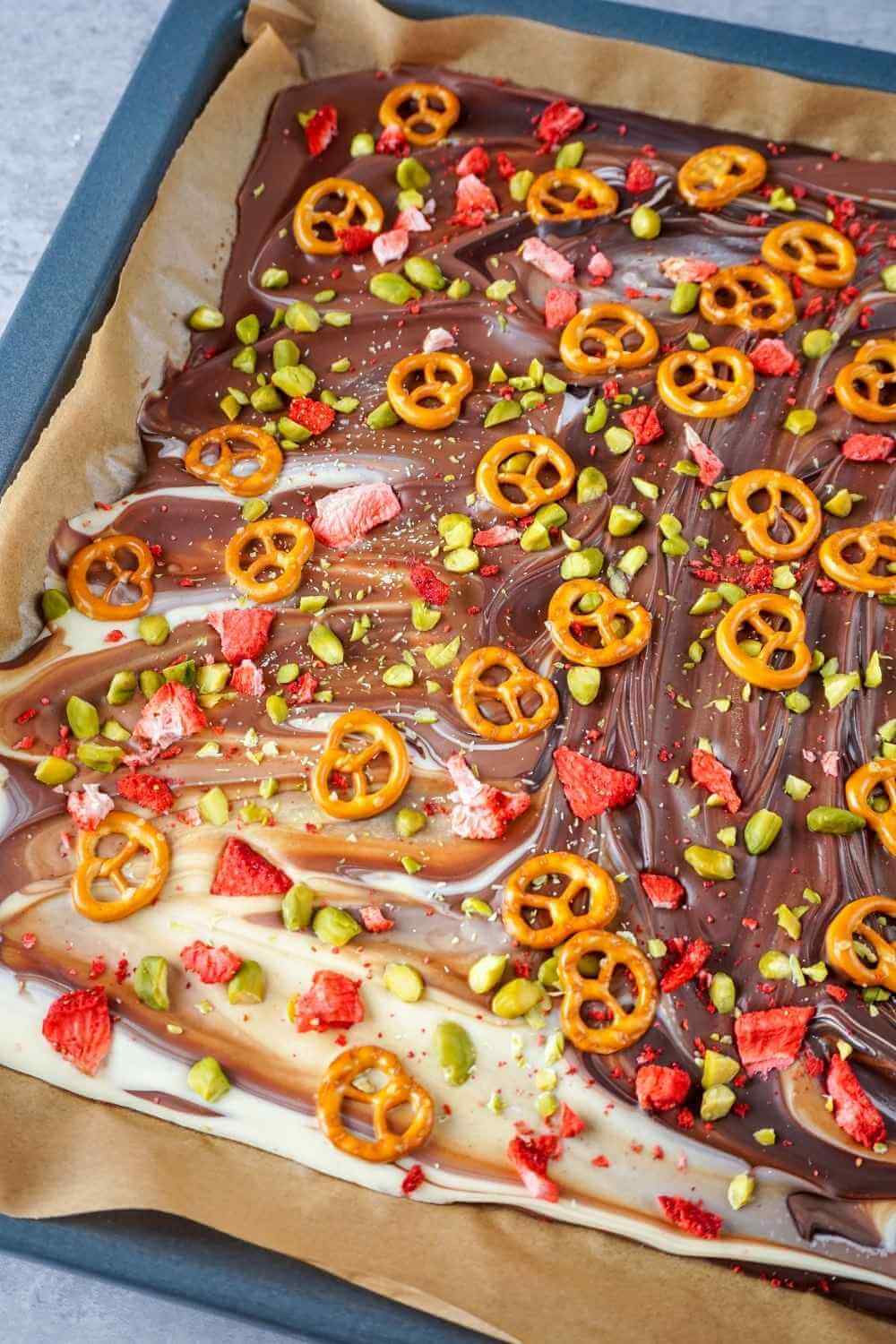 Bruchschokolade selber machen: Das einfachste Rezept!
