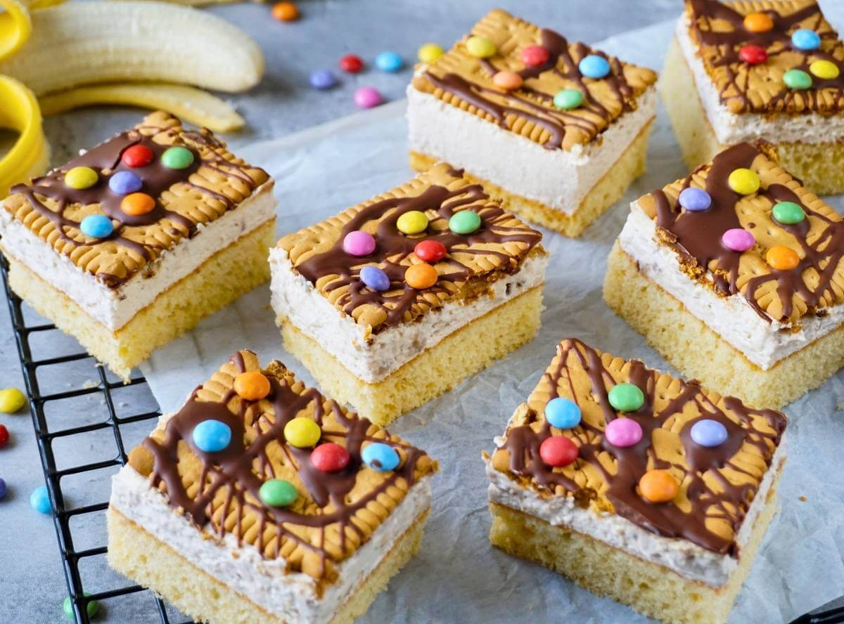 Butterkekskuchen mit Bananencreme Butterkekskuchen mit Bananencreme