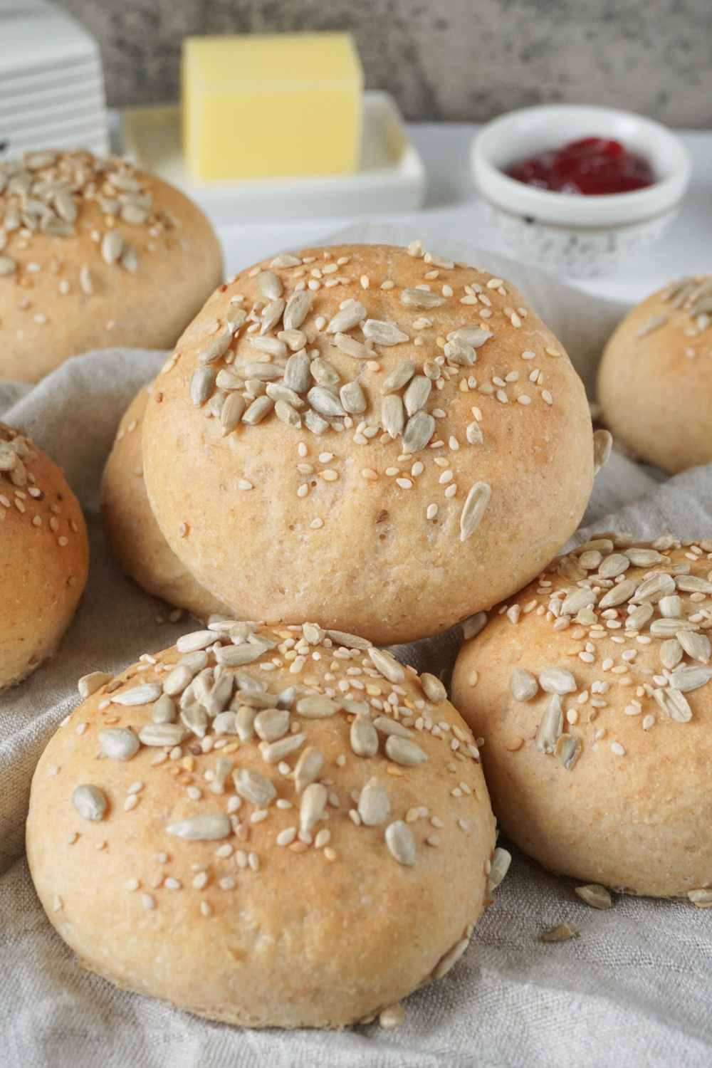 Buttermilchbrötchen Buttermilchbrötchen