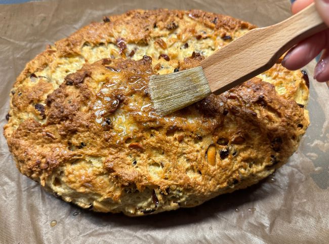 Butterstollen einpinseln