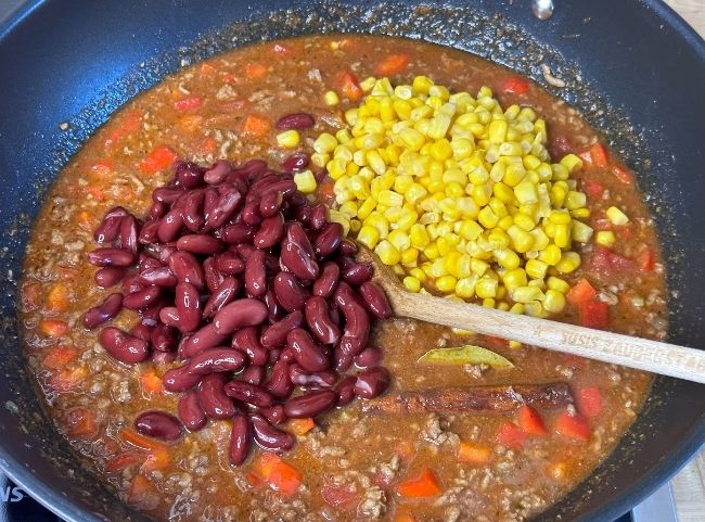 Chili con Carne - Mais und Kidneybohnen