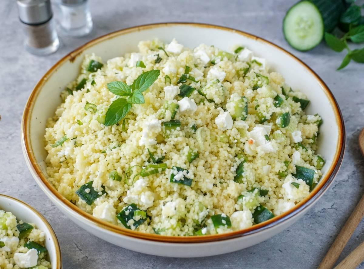 Couscous-Salat mit Feta und Gurke Couscous-Salat mit Feta und Gurke