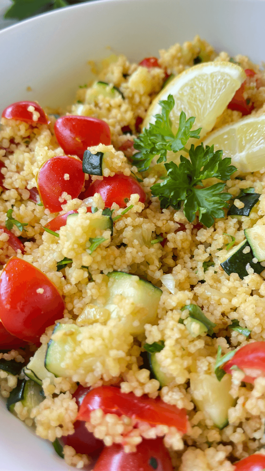Zucchini Couscous Salat