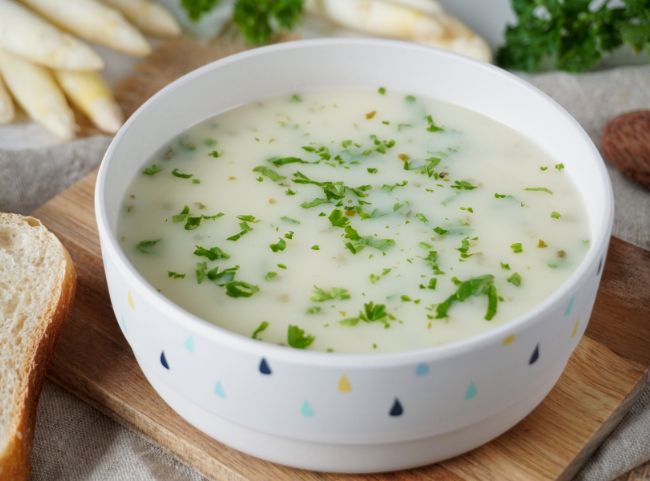 Cremige Spargelcremesuppe Cremige Spargelcremesuppe