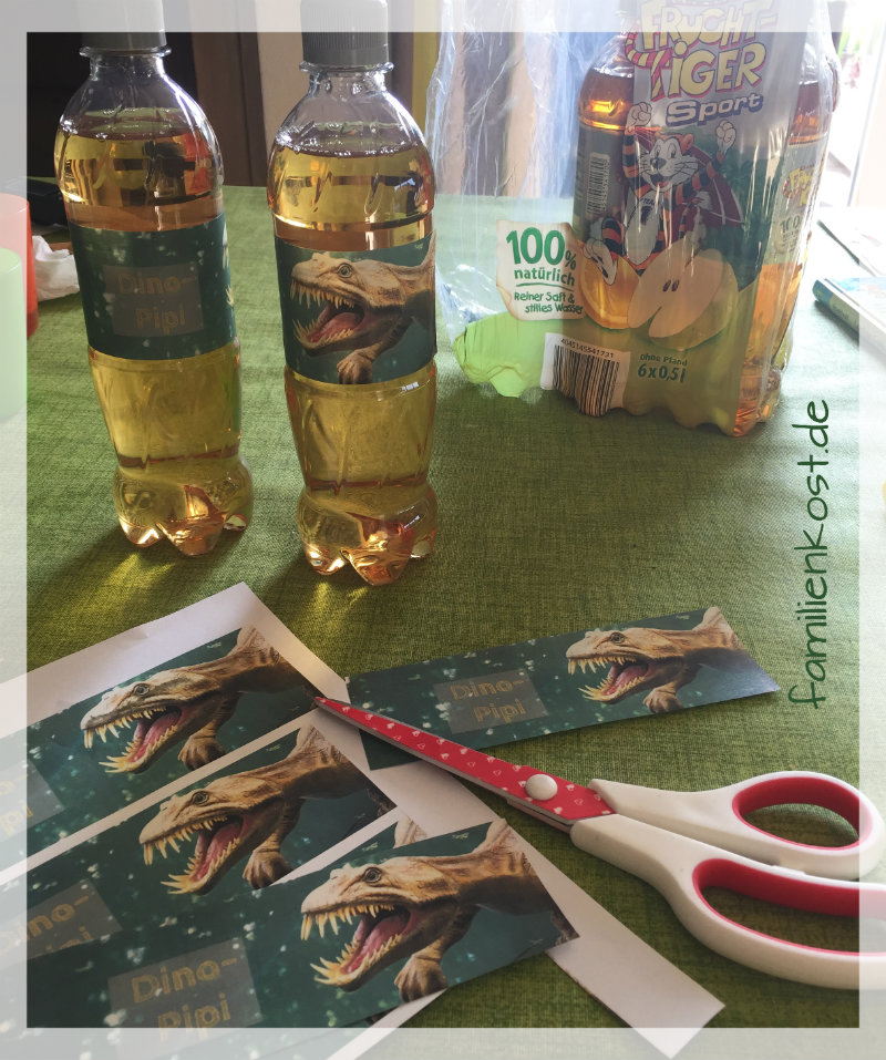 Dino Pipi als Getränk zur Dino Party Dino Pipi als Getränk zur Dino Party