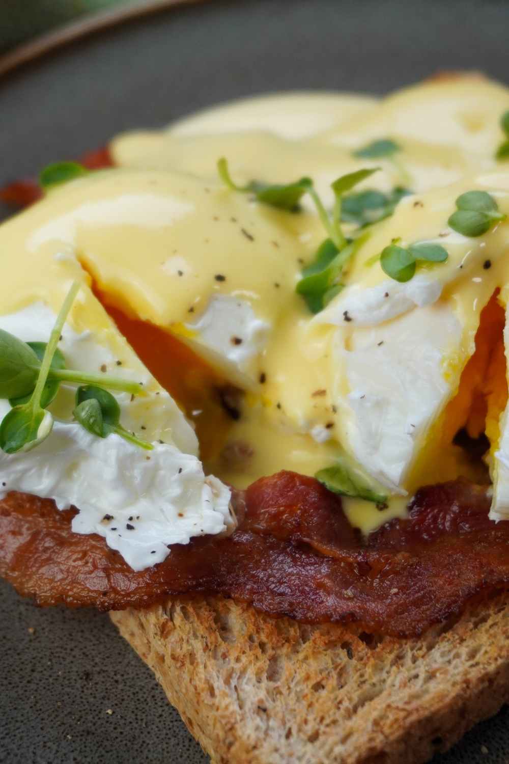 Eggs Benedict