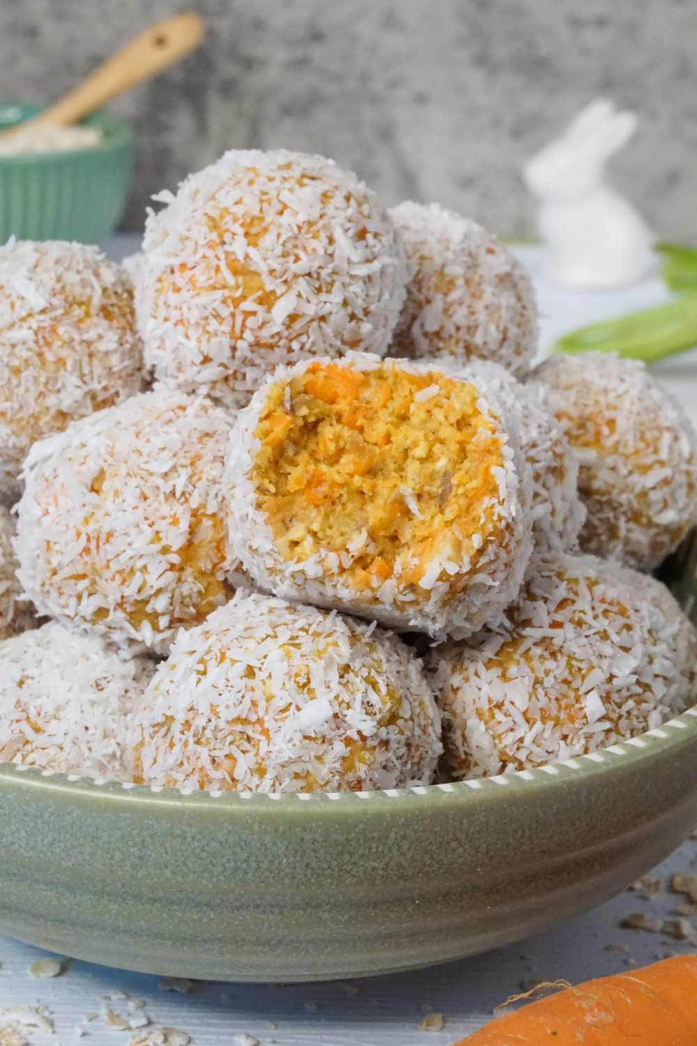 Carrot-Cake Energy-Balls