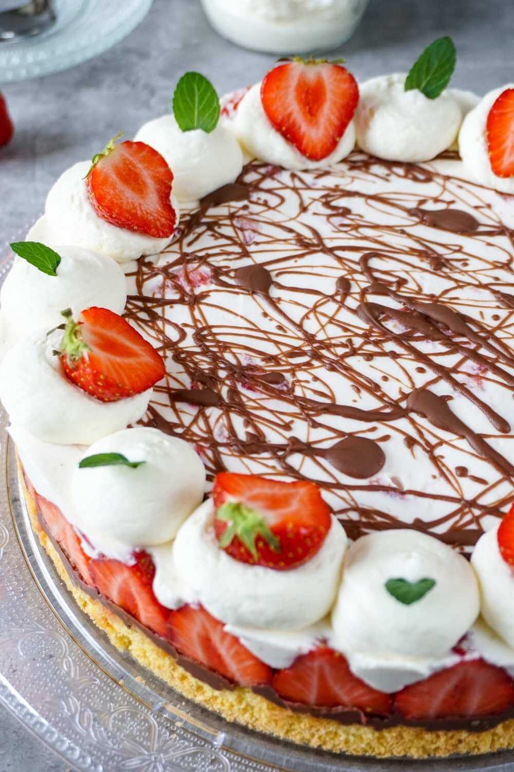 Erdbeer-Mascarpone-Torte – Rezept mit Wow-Effekt Erdbeer-Mascarpone-Torte – Rezept mit Wow-Effekt