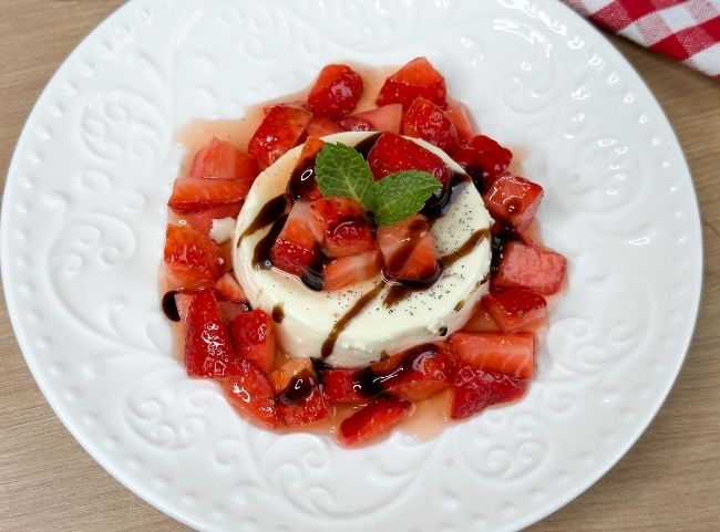 Erdbeer Panna Cotta