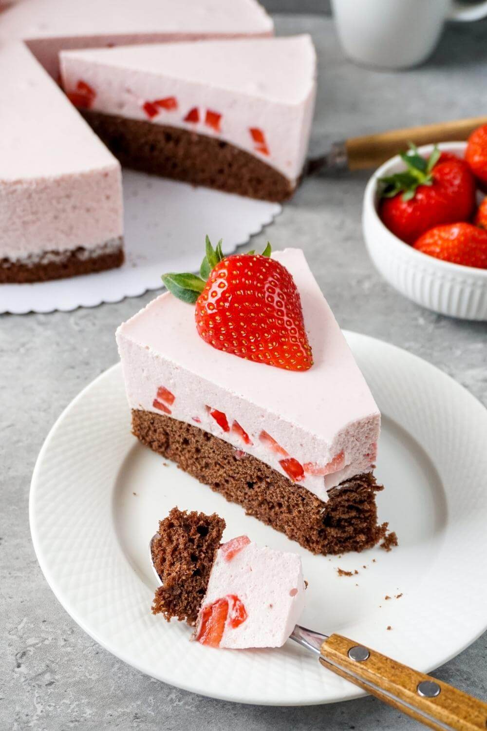 Erdbeer-Schmand-Kuchen: So unglaublich lecker, den musst du probieren Erdbeer-Schmand-Kuchen: So unglaublich lecker, den musst du probieren