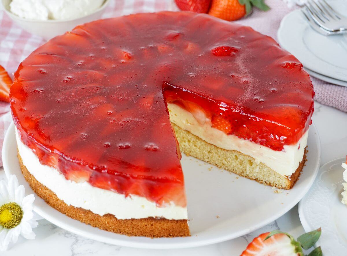 Erdbeerkuchen mit Vanillepudding