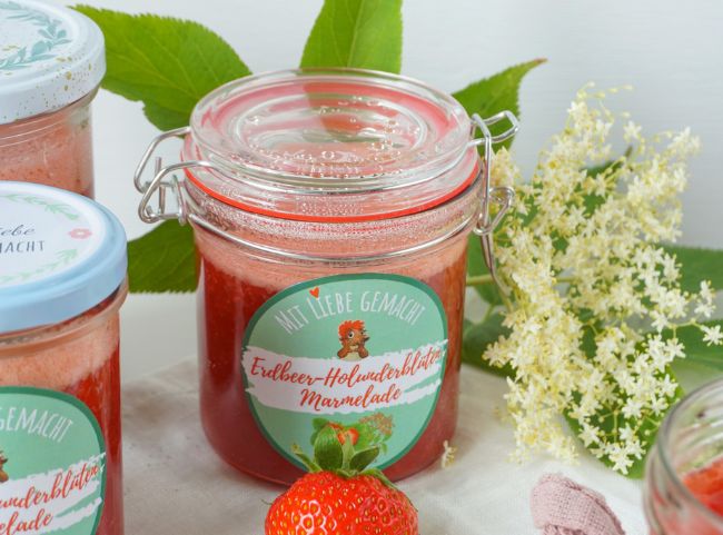 Erdbeermarmelade mit Holunder