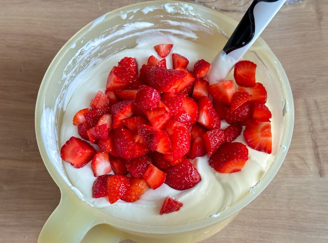 Erdbeertorte Quark Sahne Füllung