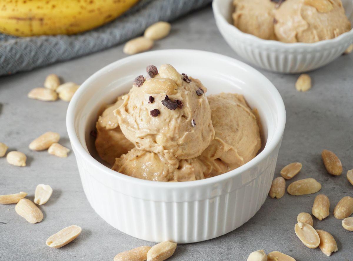 Nicecream mit Banane und Erdnussbutter