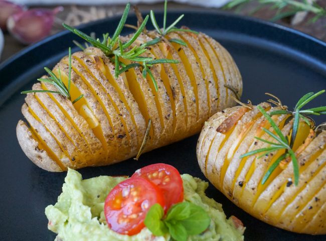 Fächerkartoffeln mit Dip Fächerkartoffeln mit Dip