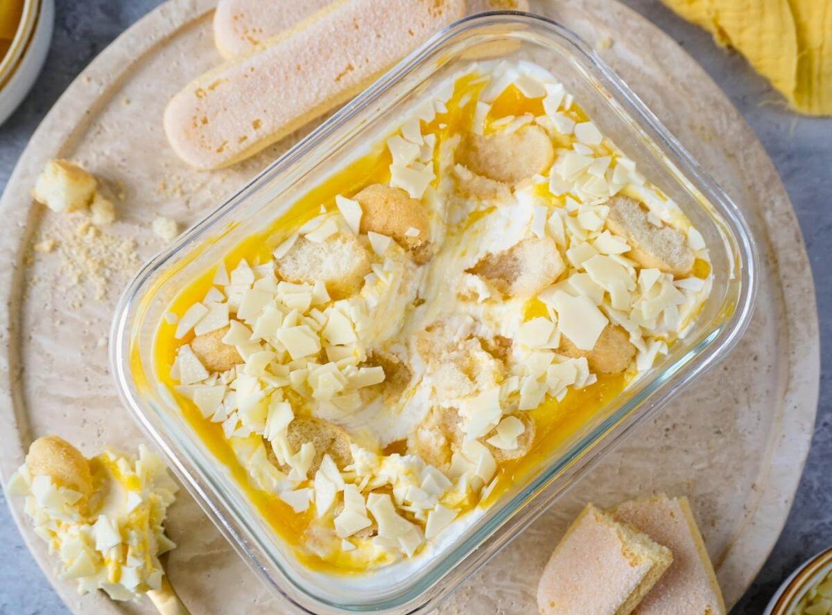 Falsches Mango-Tiramisu mit Skyr