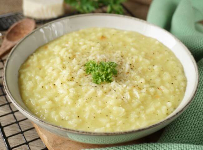 Klassisches Risotto mit Safran Klassisches Risotto mit Safran