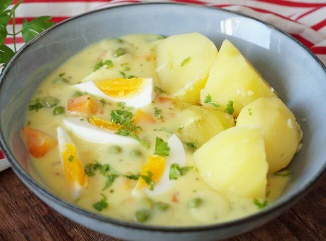 Einfaches Rezept für Eierragout (Eierfrikasse)