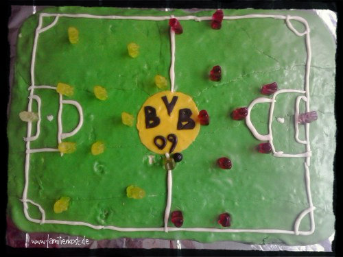 Fussballtorte selber backen