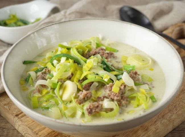 Lauchsuppe mit Hackfleisch