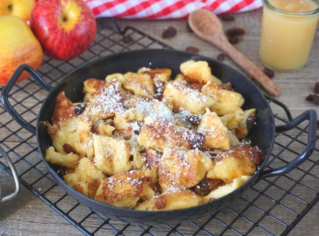 Kaiserschmarrn - klassisches Rezept aus Österreich