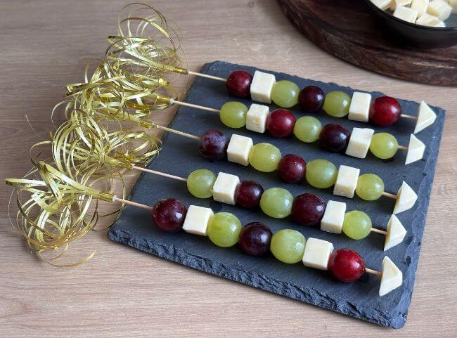 Käse Trauben Spieße zu Silvester