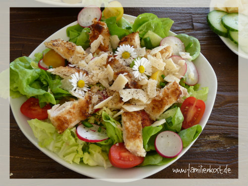 Frühlingssalat mit Zitronenvinaigrette Frühlingssalat mit Zitronenvinaigrette