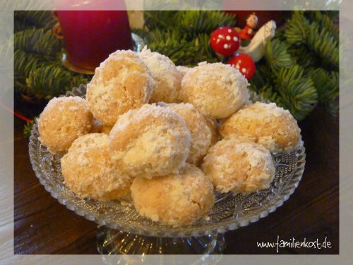 weihnachtsgebaeck_schneebaelle_kokos weihnachtsgebaeck_schneebaelle_kokos