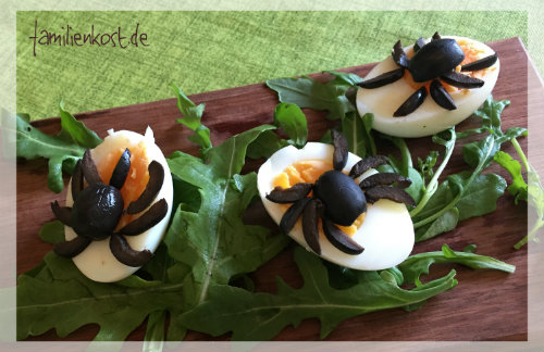 Spinneneier Fingerfood zu gruseligen Partys & Halloween Spinneneier Fingerfood zu gruseligen Partys & Halloween