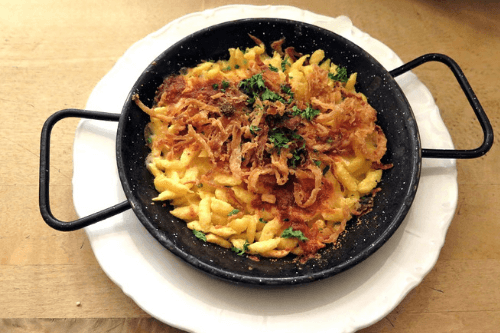 kaesespaetzle-typisch-deutsch kaesespaetzle-typisch-deutsch