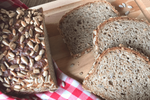 Einfaches Dinkelbrot mit Buttermilch