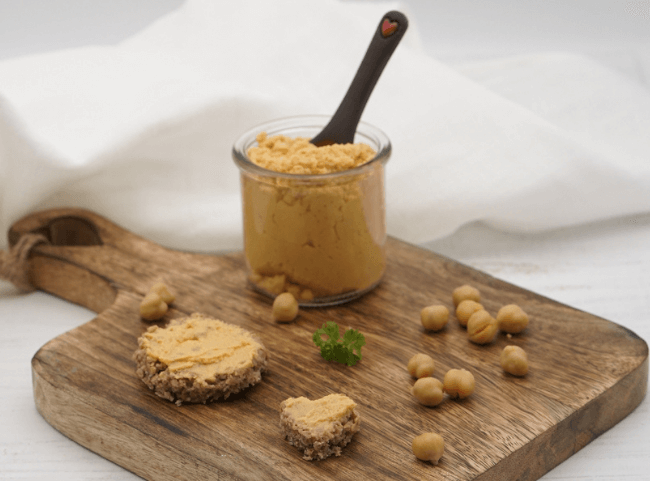 Hummus – Rezept für orientalischen Kichererbsenbrei