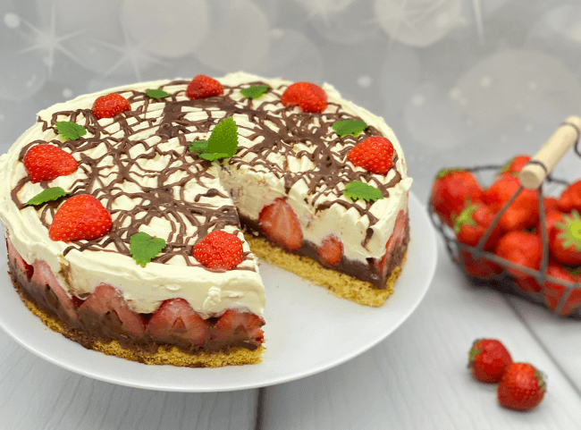 30+ toll Bilder Quark Erdbeer Kuchen - Erdbeerkuchen Mit Vanillepudding Brigitte De : Erdbeerkuchen mit quark und sahne.