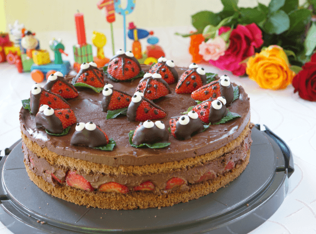 Erdbeer-Nougat-Torte