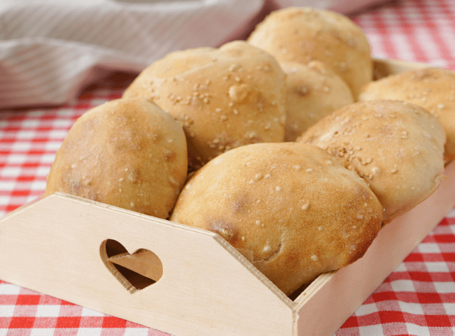 Dinkel-Brötchen-Buns für selbstgemachte Burger