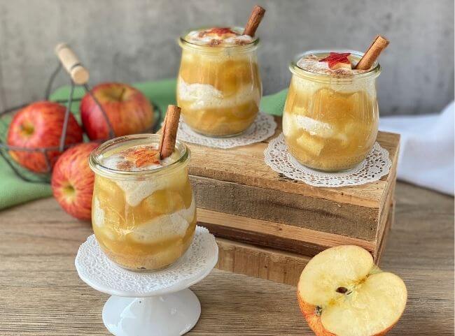 Apfel Tiramisu Rezept mit Löffelbiskuits und Quark