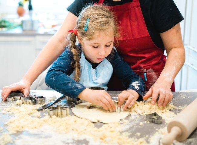 Plätzchen backen mit Kindern